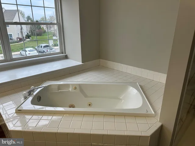 $344,000 | 1903 Doral Drive, Blackwood, NJ 08012