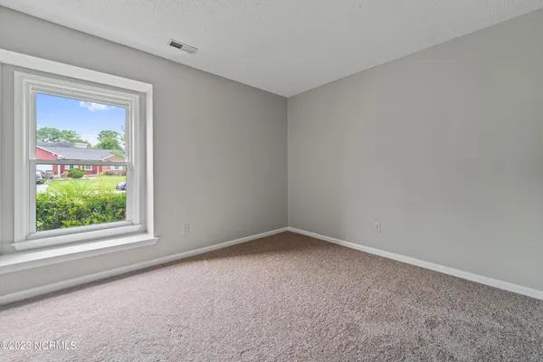 $1,695 | 2666 Idlebrook Circle, Midway Park, NC 28544