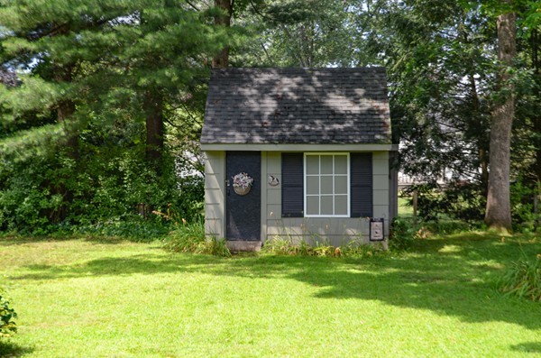 24 Cindy Circle Springfield, MA 01129 - Photo 17 of 20