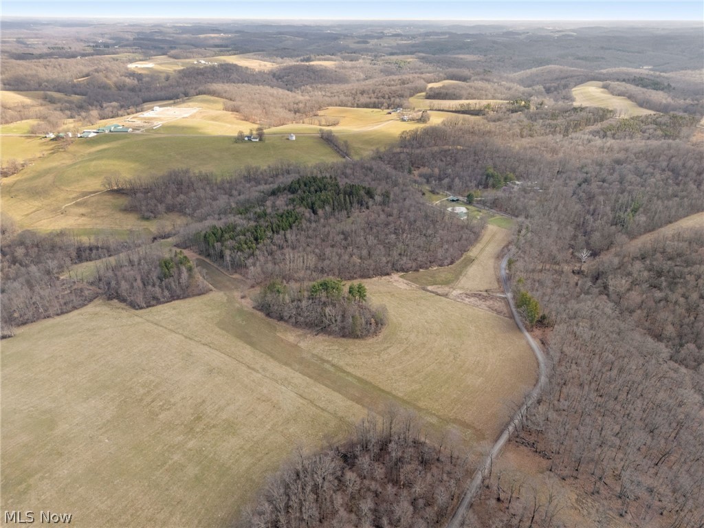 2210 Scroll Road Southwest Carrollton, OH 44615 - Photo 40 of 48