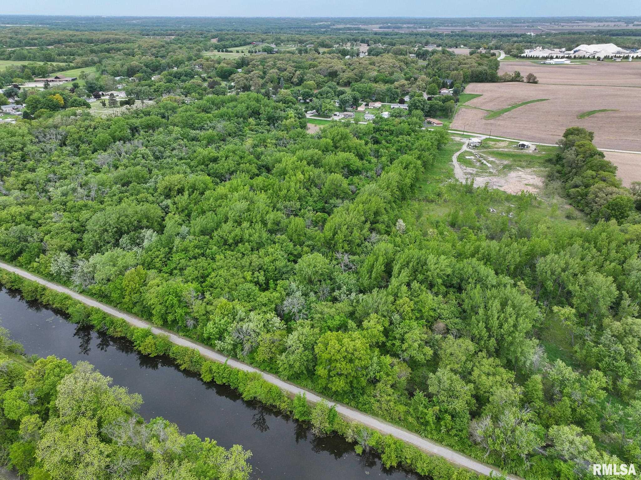 6273 Dayton Corner A Road Colona, IL 61241 - Photo 11 of 32