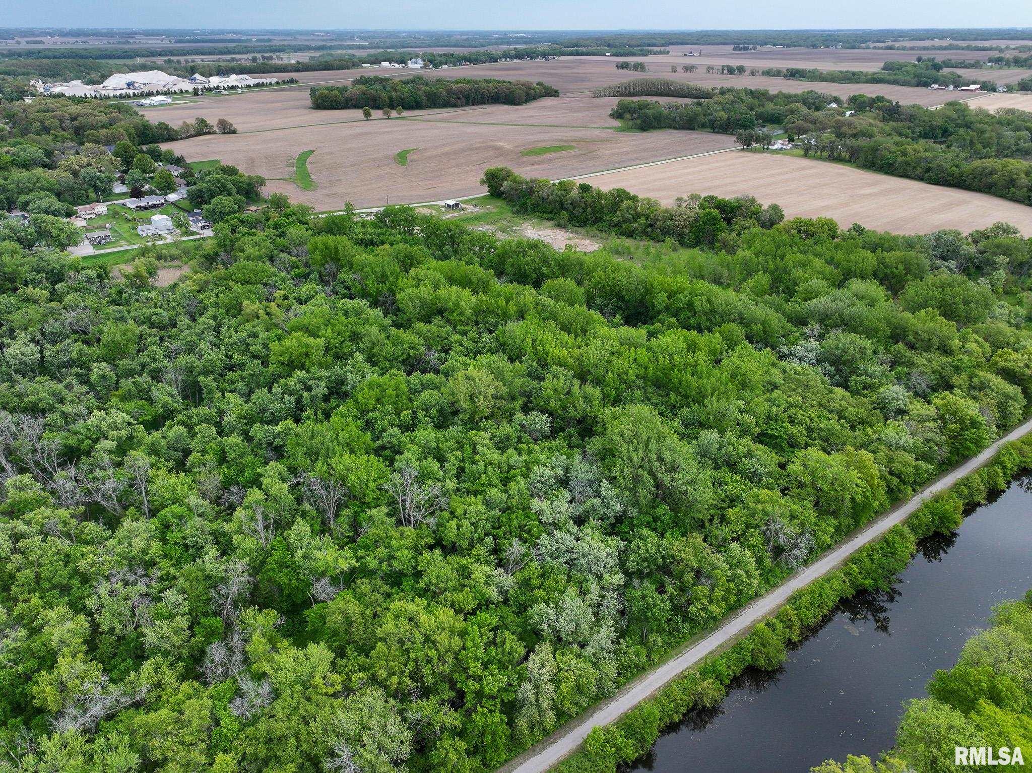 6273 Dayton Corner A Road Colona, IL 61241 - Photo 8 of 32