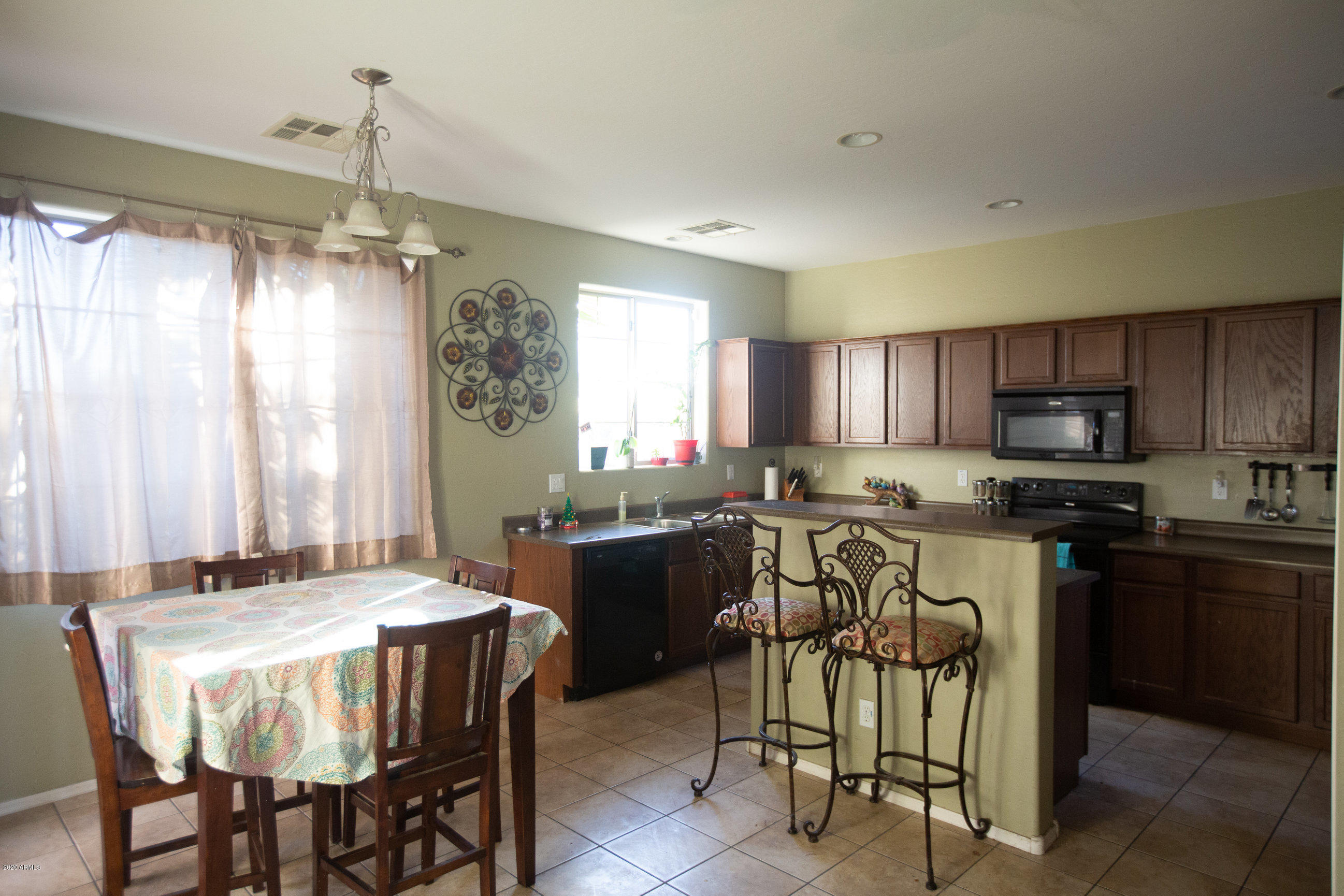 15315 West Wethersfield Road Surprise, AZ 85379 - Photo 7 of 20 wethersfield-property-24
