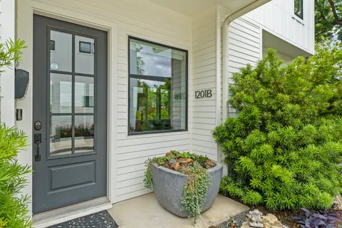 $1,150,000 | 1201 West 39th 1/2 Street, Unit B, Austin, TX 78756
