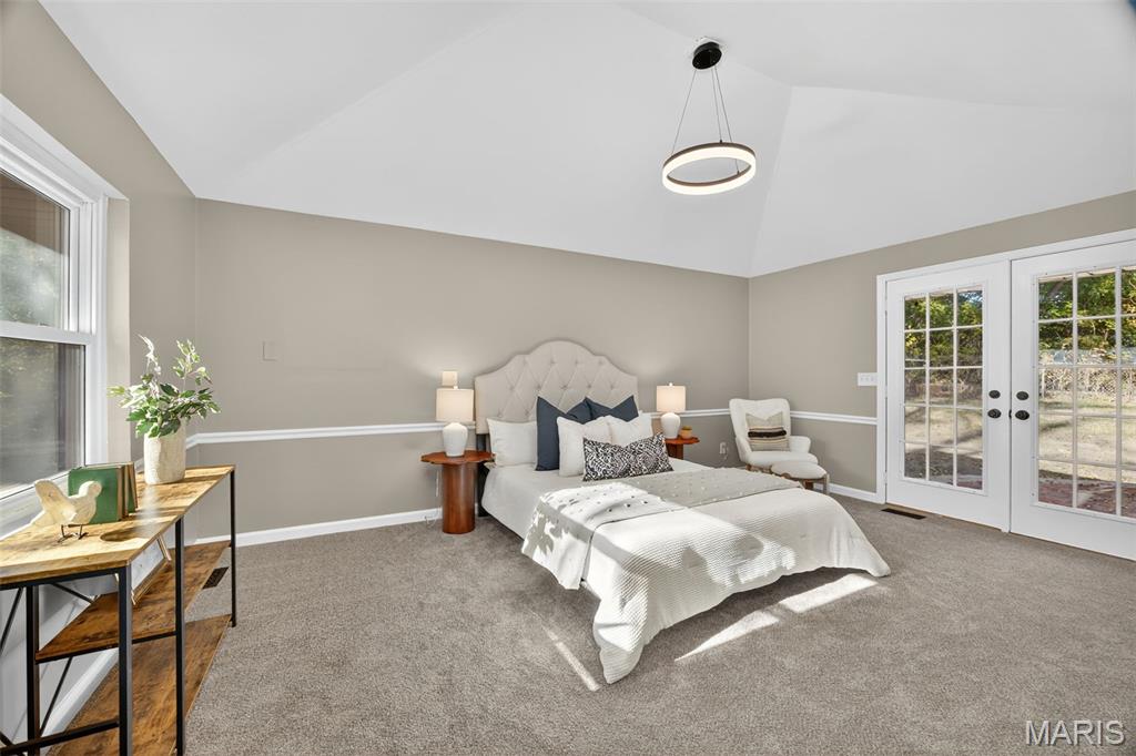 643 Hunters Ridge Drive St. Louis, MO 63135 - Photo 17 of 39