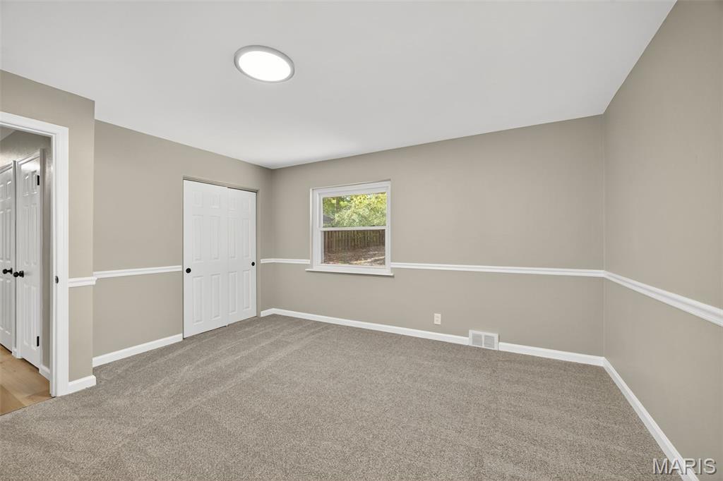 643 Hunters Ridge Drive St. Louis, MO 63135 - Photo 21 of 39