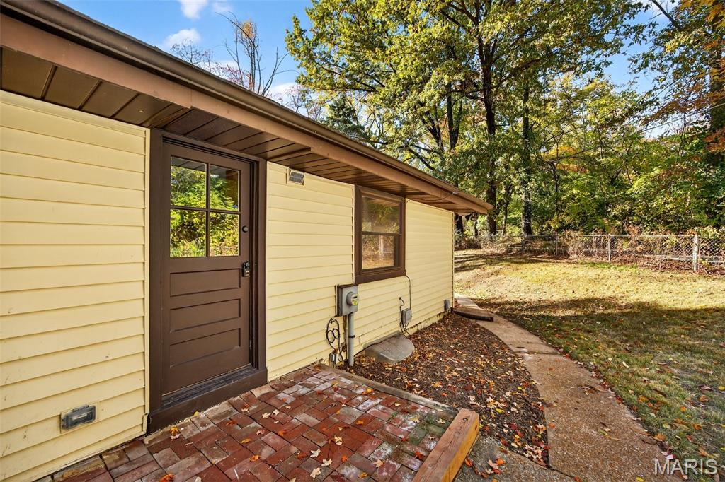 643 Hunters Ridge Drive St. Louis, MO 63135 - Photo 36 of 39