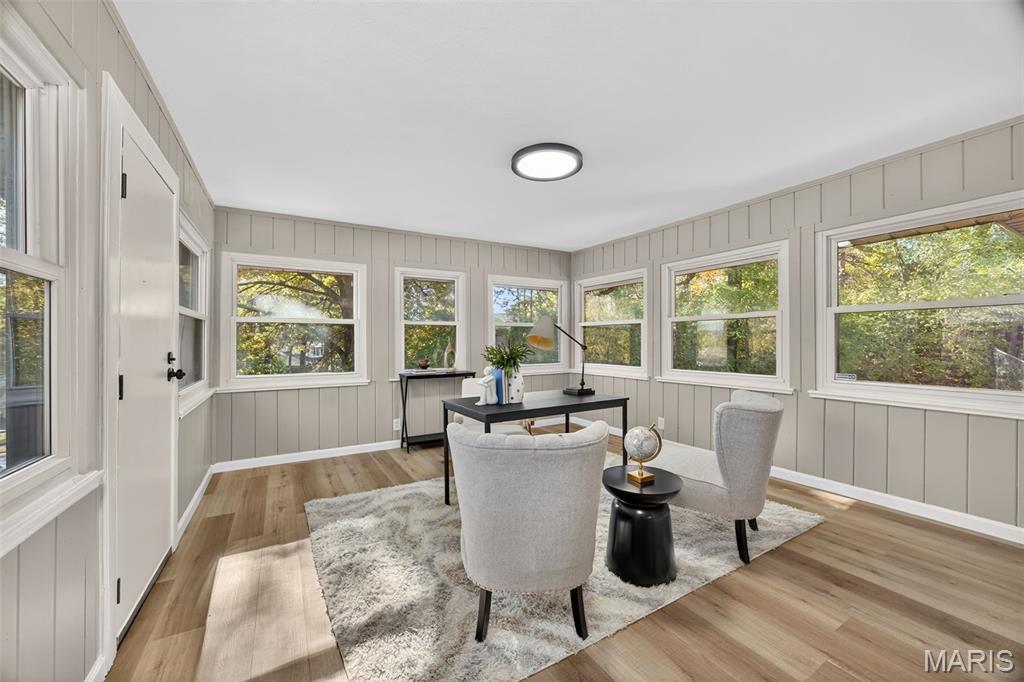 643 Hunters Ridge Drive St. Louis, MO 63135 - Photo 5 of 39