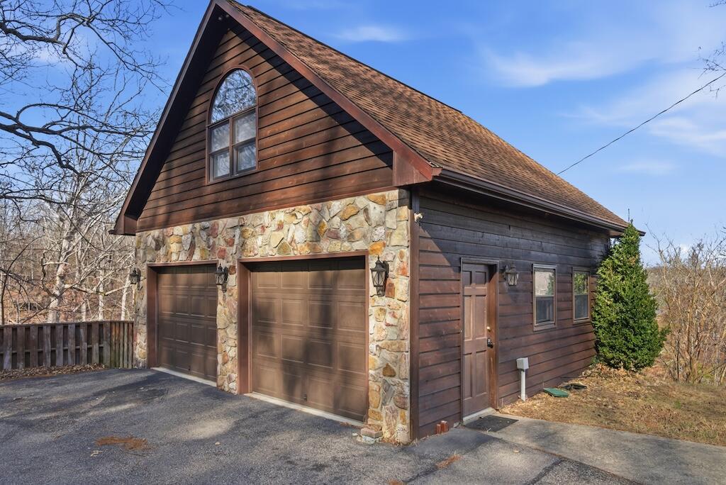 3537 Ferncliff Road Pulaski, VA 24301 - Photo 31 of 50 a front view of a house