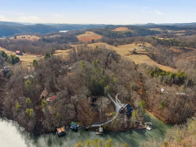 $350,000 | 3537 Ferncliff Road, Pulaski, VA 24301