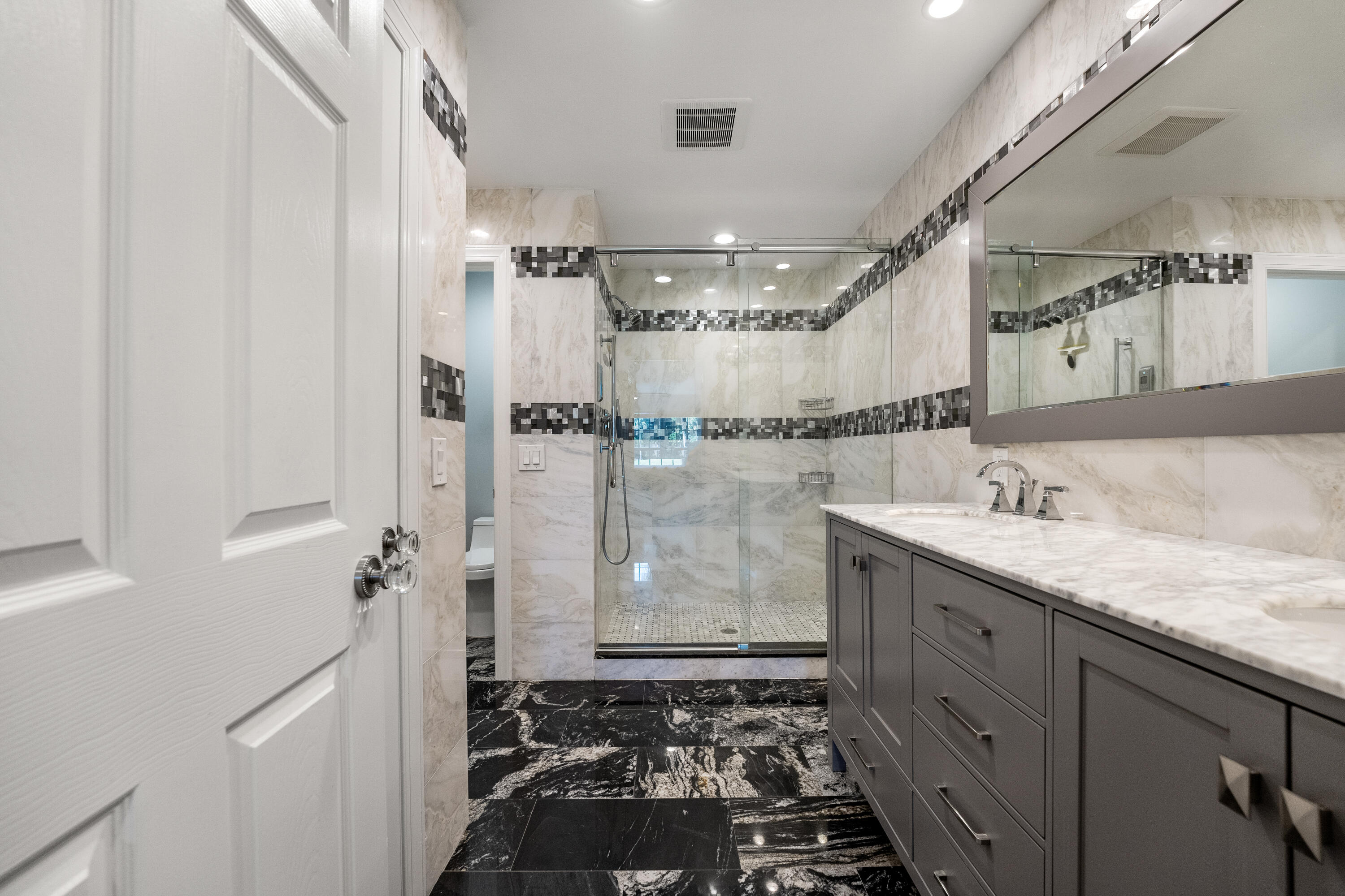17082 Boca Club Boulevard, Unit 3 Boca Raton, FL 33487 - Photo 21 of 43 Primary Bathroom