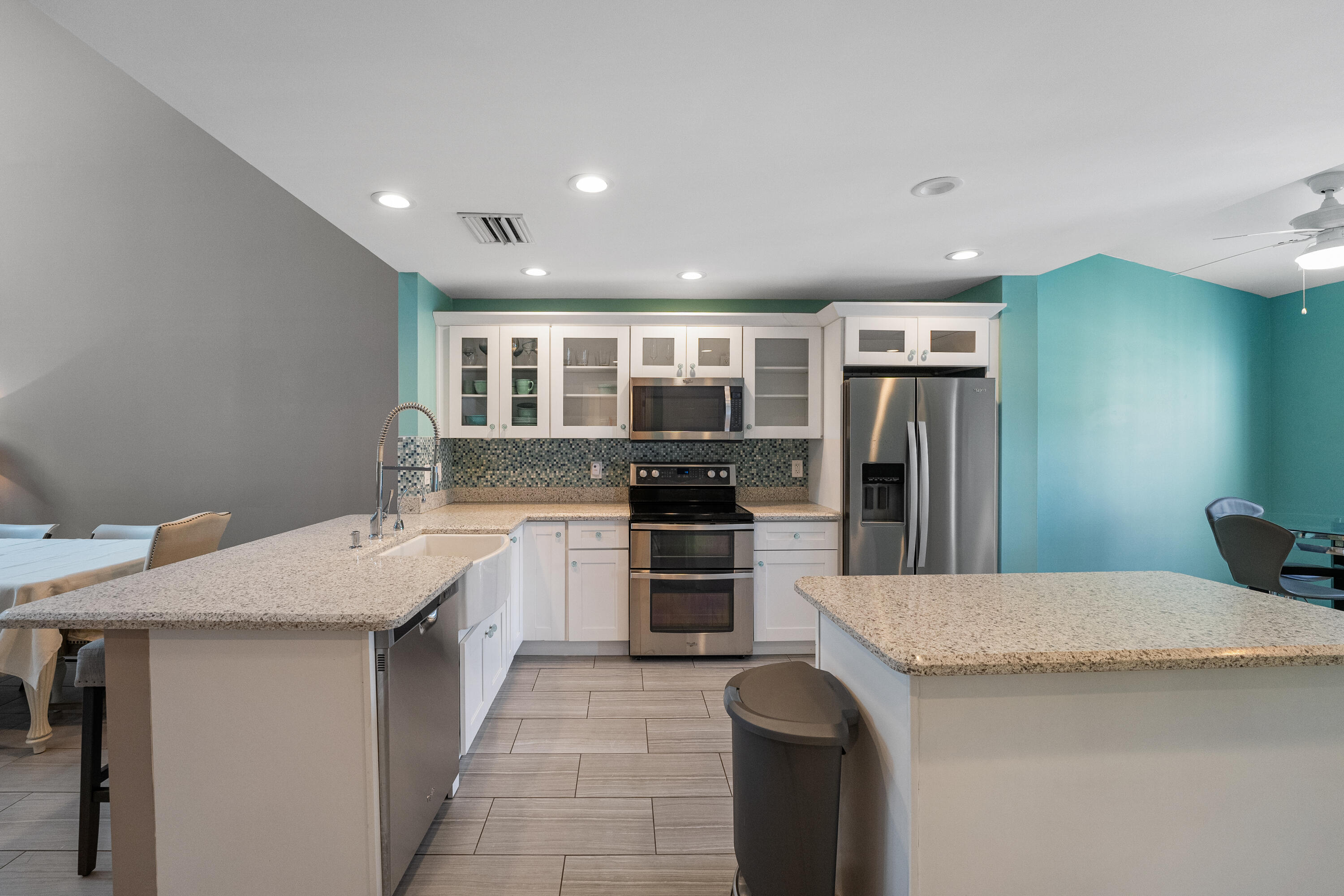 17082 Boca Club Boulevard, Unit 3 Boca Raton, FL 33487 - Photo 4 of 43 Kitchen