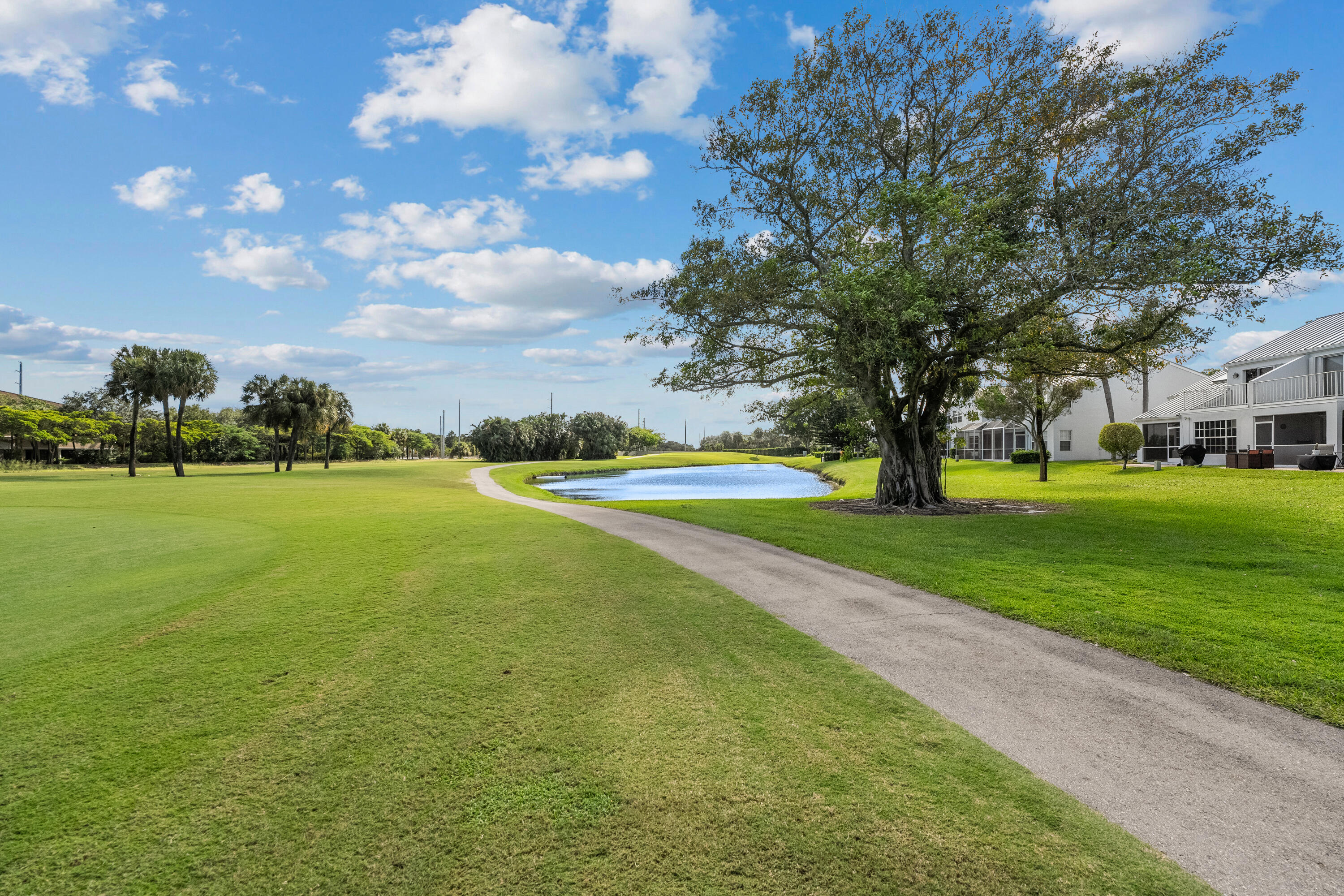 17082 Boca Club Boulevard, Unit 3 Boca Raton, FL 33487 - Photo 42 of 43 Backyard