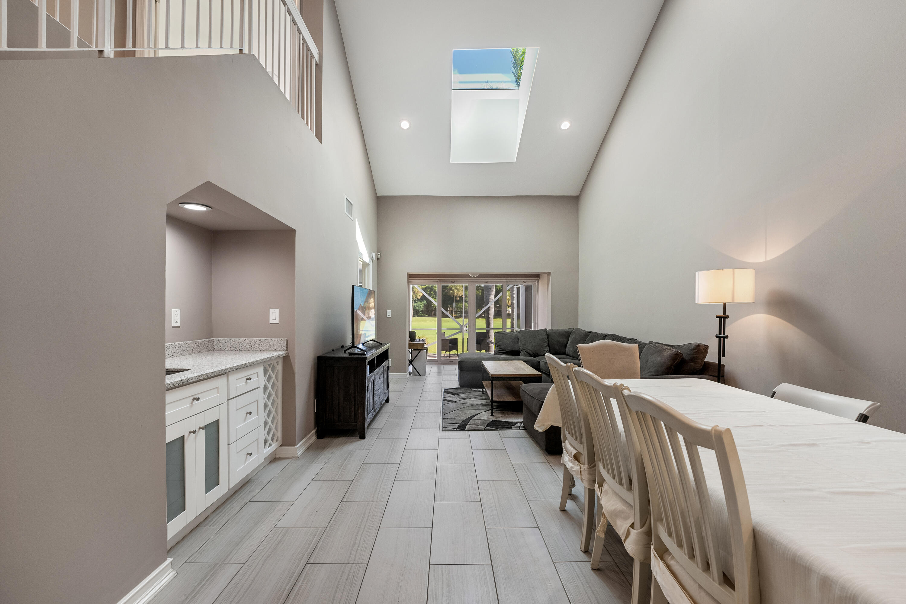 17082 Boca Club Boulevard, Unit 3 Boca Raton, FL 33487 - Photo 9 of 43 Sky Light