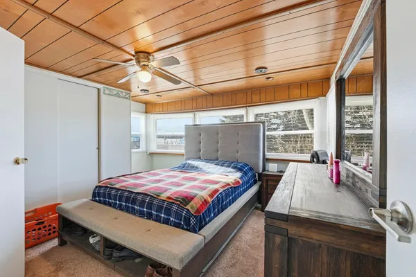 $219,900 | 275 Ln 201 Long Beach Lake, Fremont, IN 46737