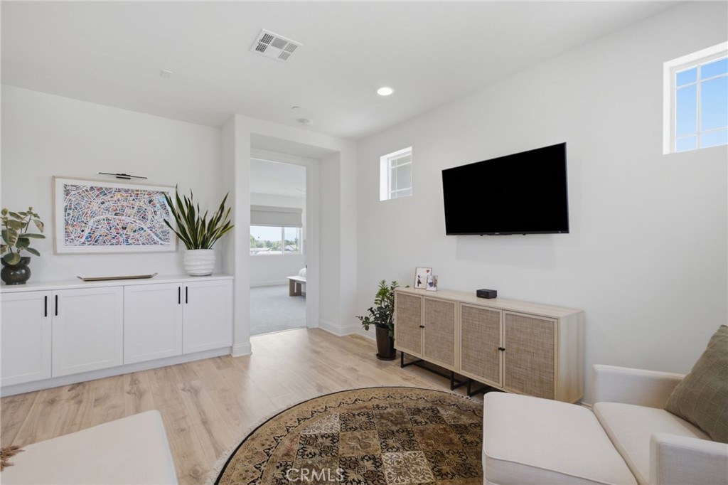 1238 Matterhorn Street Riverside, CA 92506 - Photo 21 of 45
