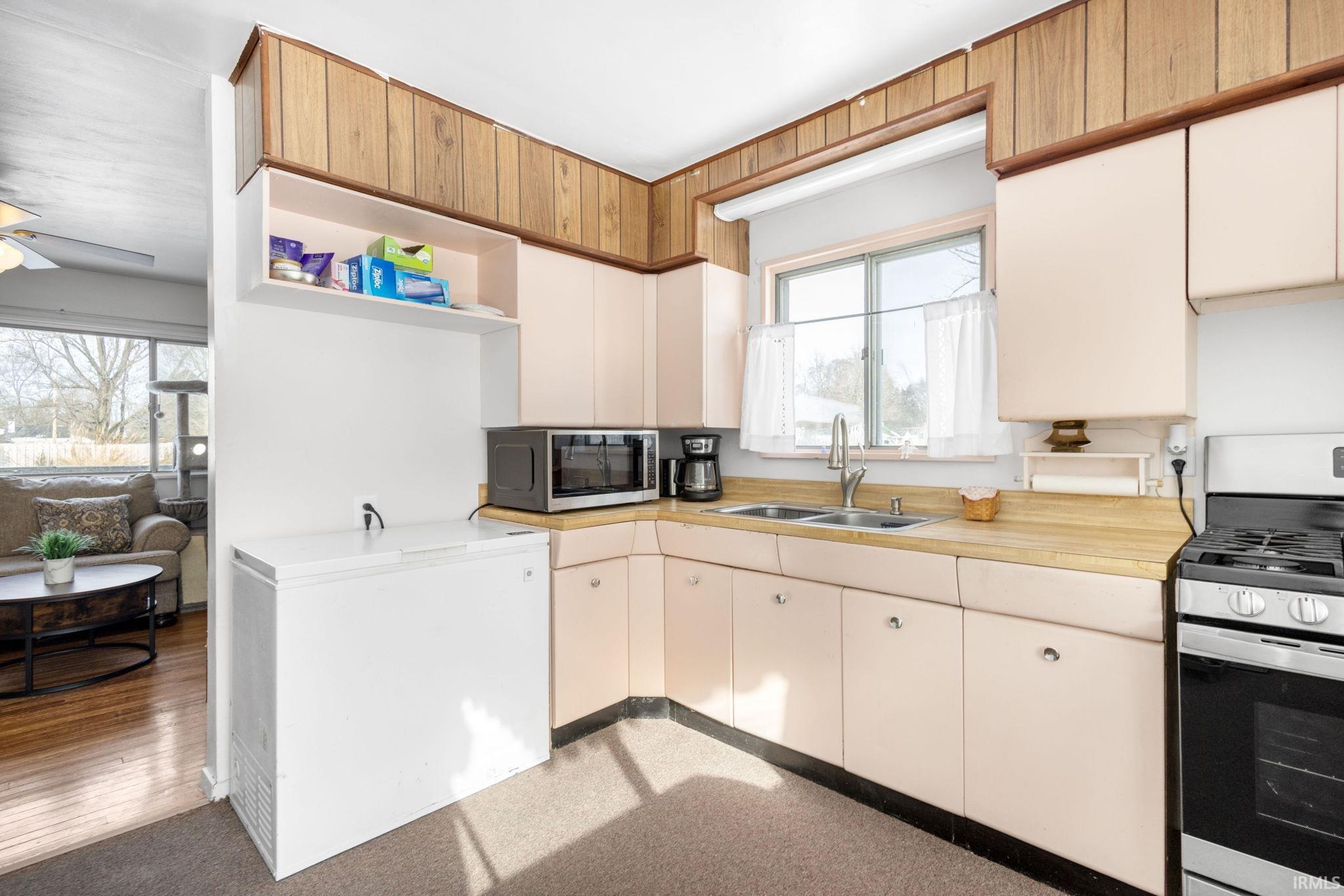 121 Shamrock Street Walkerton, IN 46574 - Photo 16 of 18