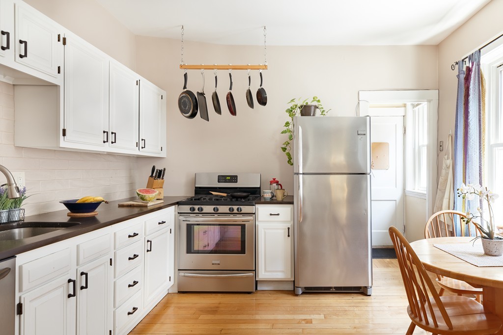 183 Babcock Street, Unit 2 Brookline, MA 02446 - Photo 2 of 8