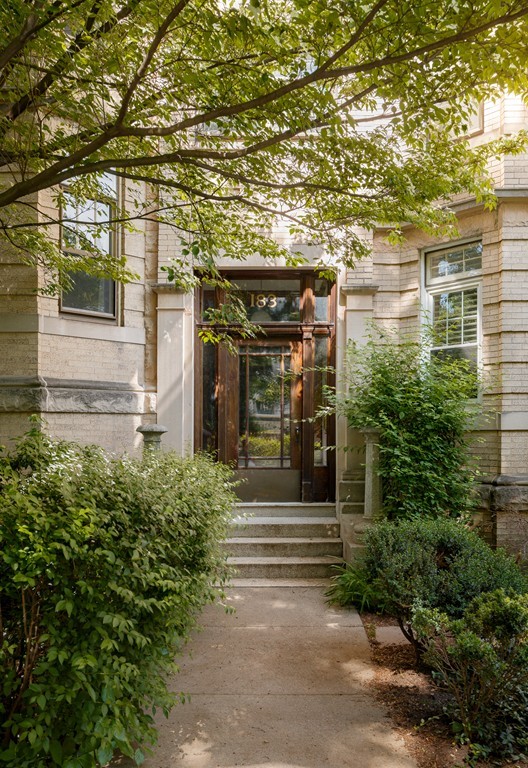 183 Babcock Street, Unit 2 Brookline, MA 02446 - Photo 5 of 8