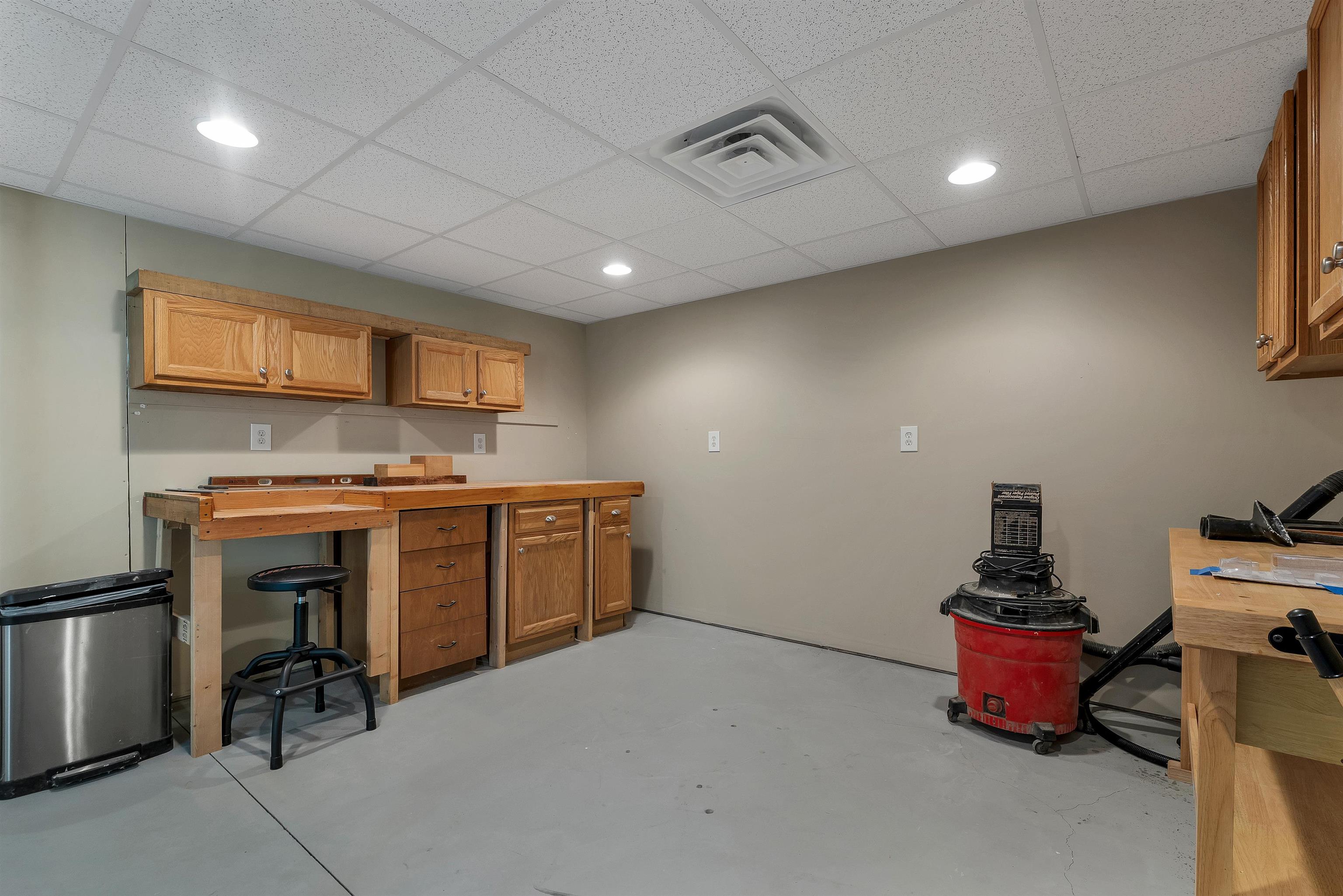 20 Brookview Road Windham, NH 03087 - Photo 31 of 35
