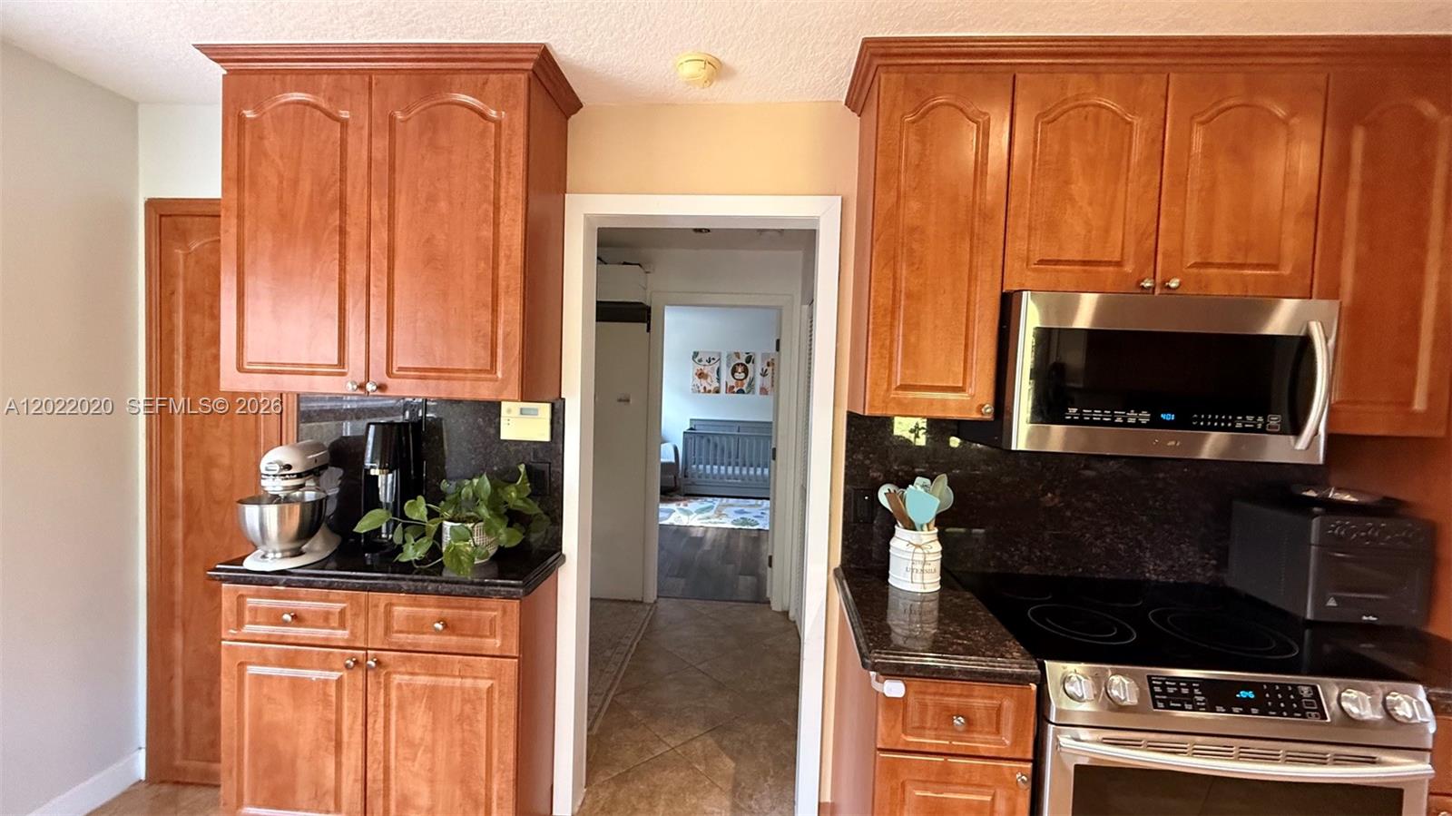 22743 Southwest 56th Avenue Boca Raton, FL 33433 - Photo 10 of 49 Gallery Image 10