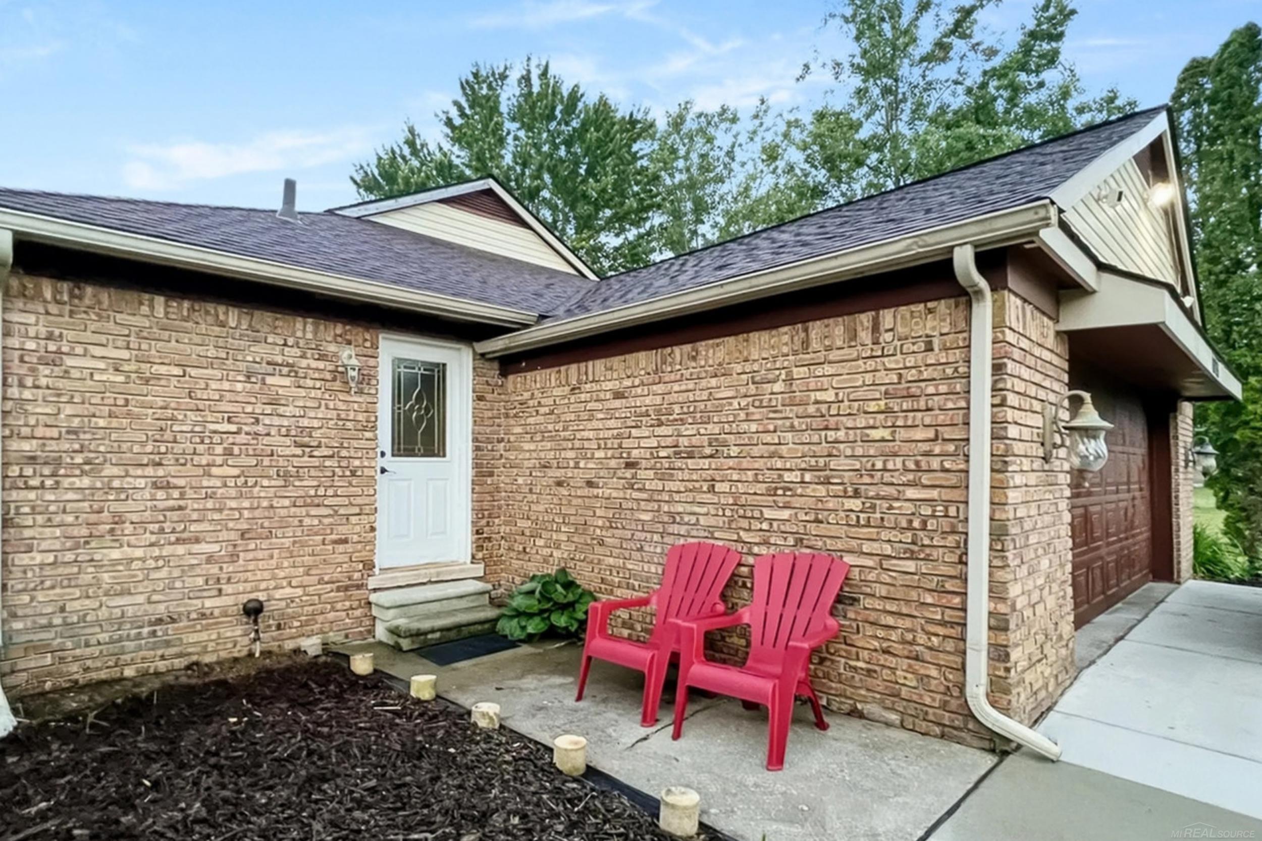 13775 Mesmer Road Allenton, MI 48002 - Photo 6 of 47 50223214-65cf0165-b627-4aa8-9064-24924eae9bc9.JPG