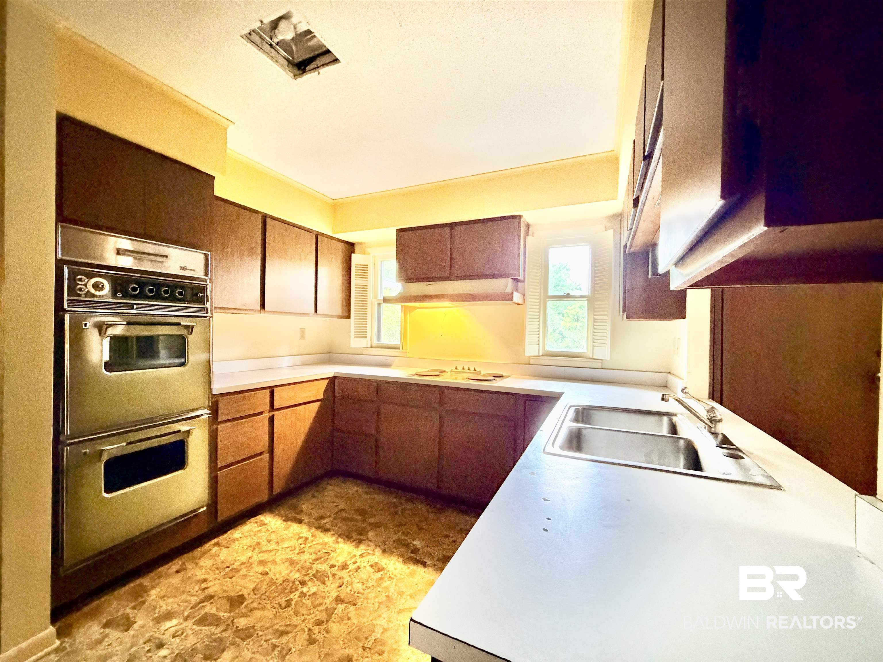 605 East Cumberland Road Mobile, AL 36608 - Photo 26 of 87