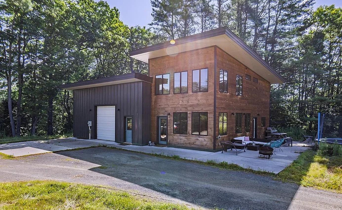 64 Bullock Road Norwich, VT 05055 - Photo 2 of 17 Gallery Image 2
