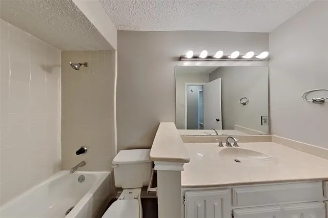 $2,245 | 1906 Lavaca Trail, Carrollton, TX 75010