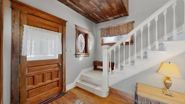 $239,900 | 916 South Garden Street, Lake City, MN 55041