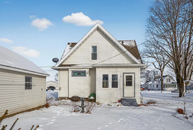$239,900 | 916 South Garden Street, Lake City, MN 55041