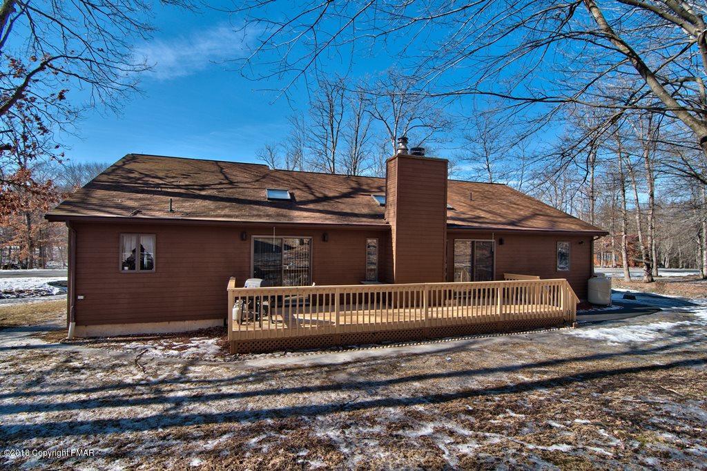 166 Oakenshield Drive Bushkill, PA 18371 - Photo 46 of 48 Exterior View 08
