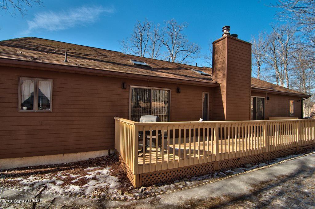 166 Oakenshield Drive Bushkill, PA 18371 - Photo 47 of 48 Exterior View 09