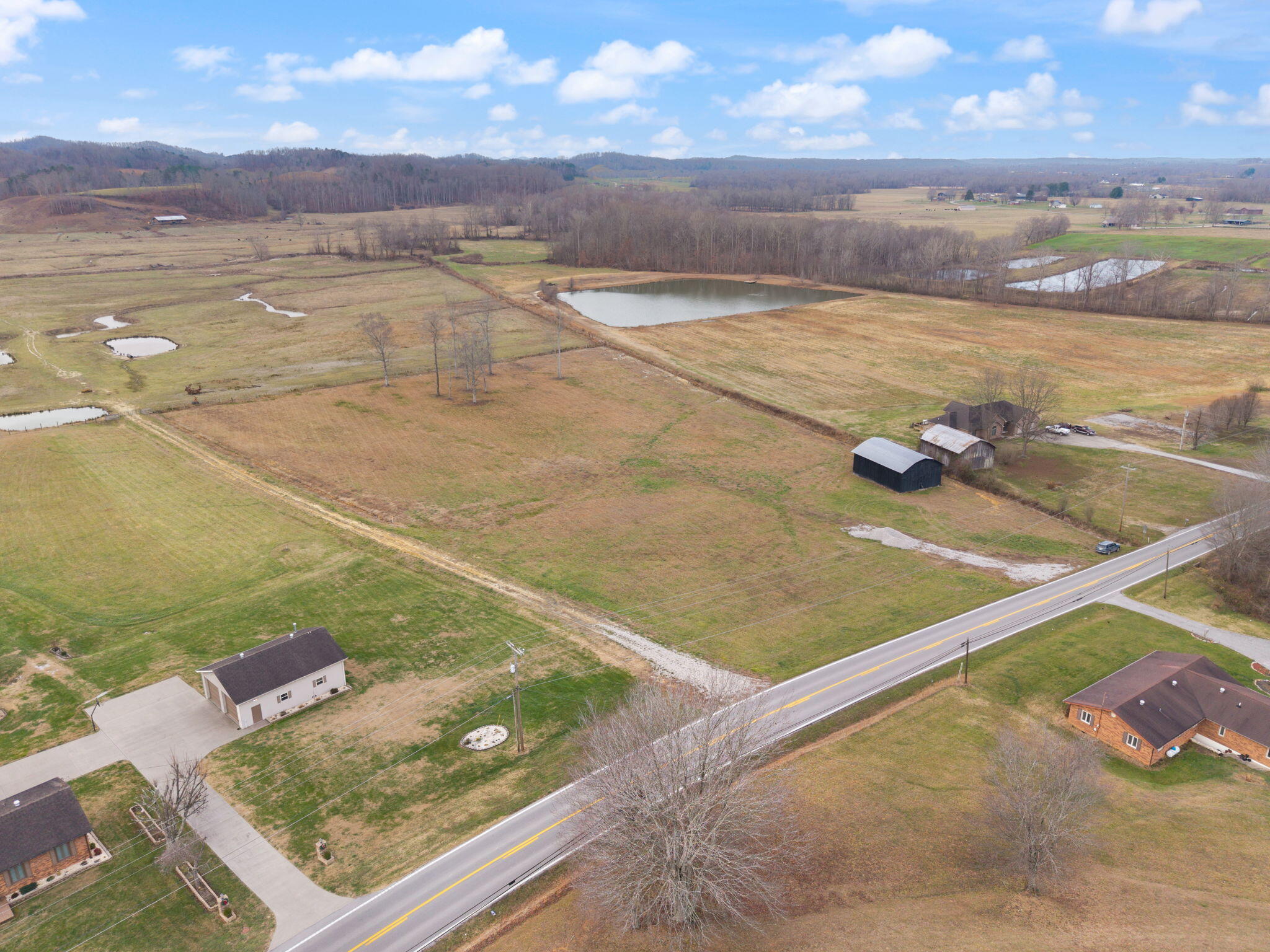 0 East Laurel Road London, KY 40741 - Photo 3 of 36 19-web-or-mls-DJI_20251210100821_0021_D