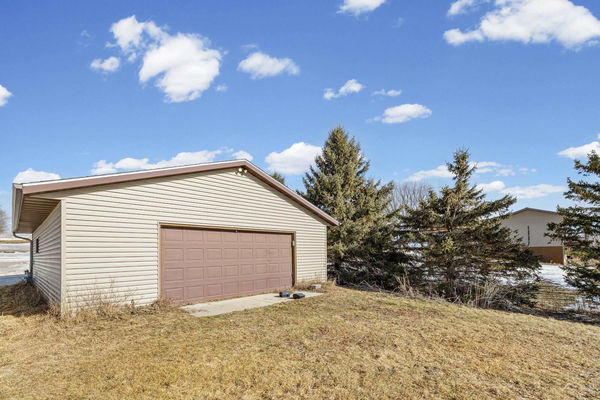 717 13th Street Northwest Byron, MN 55920 - Photo 5 of 47