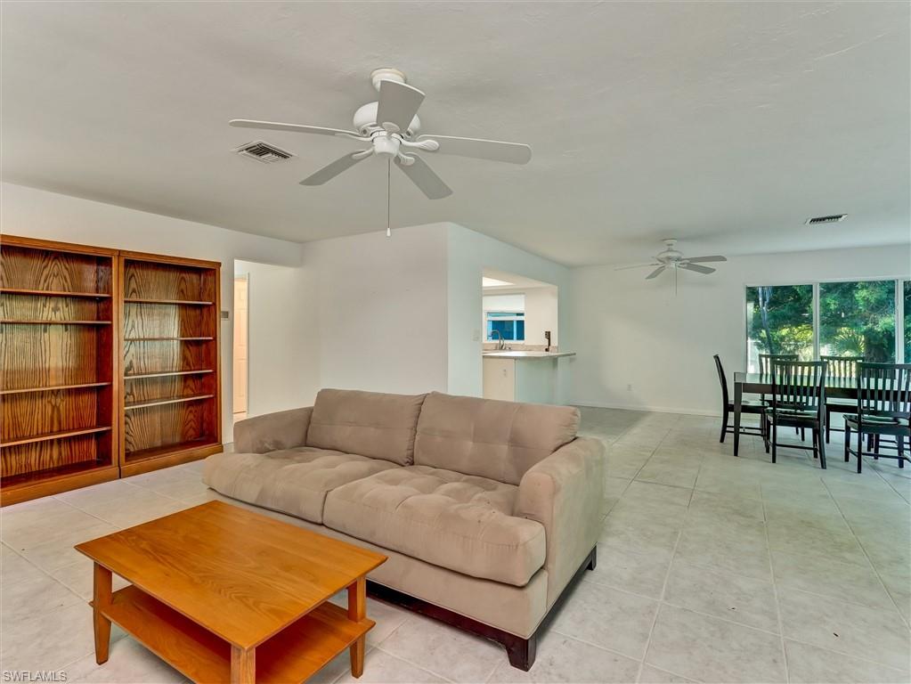 205 Georgetown Boulevard, Unit 23 Naples, FL 34112 - Photo 11 of 42