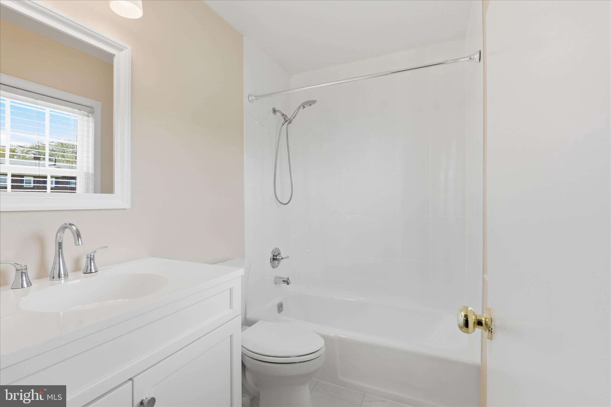 4635 Linmar Court Alexandria, VA 22312 - Photo 18 of 37