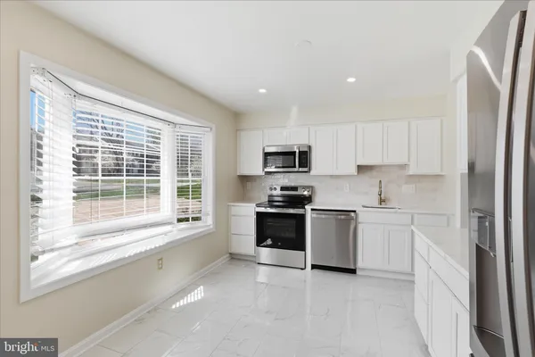$3,200 | 4635 Linmar Court, Alexandria, VA 22312