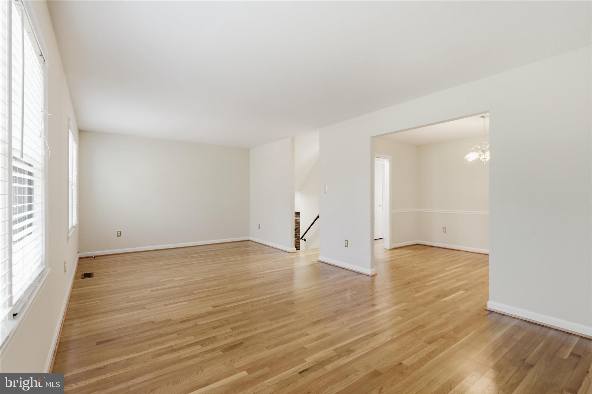 4635 Linmar Court Alexandria, VA 22312 - Photo 8 of 37