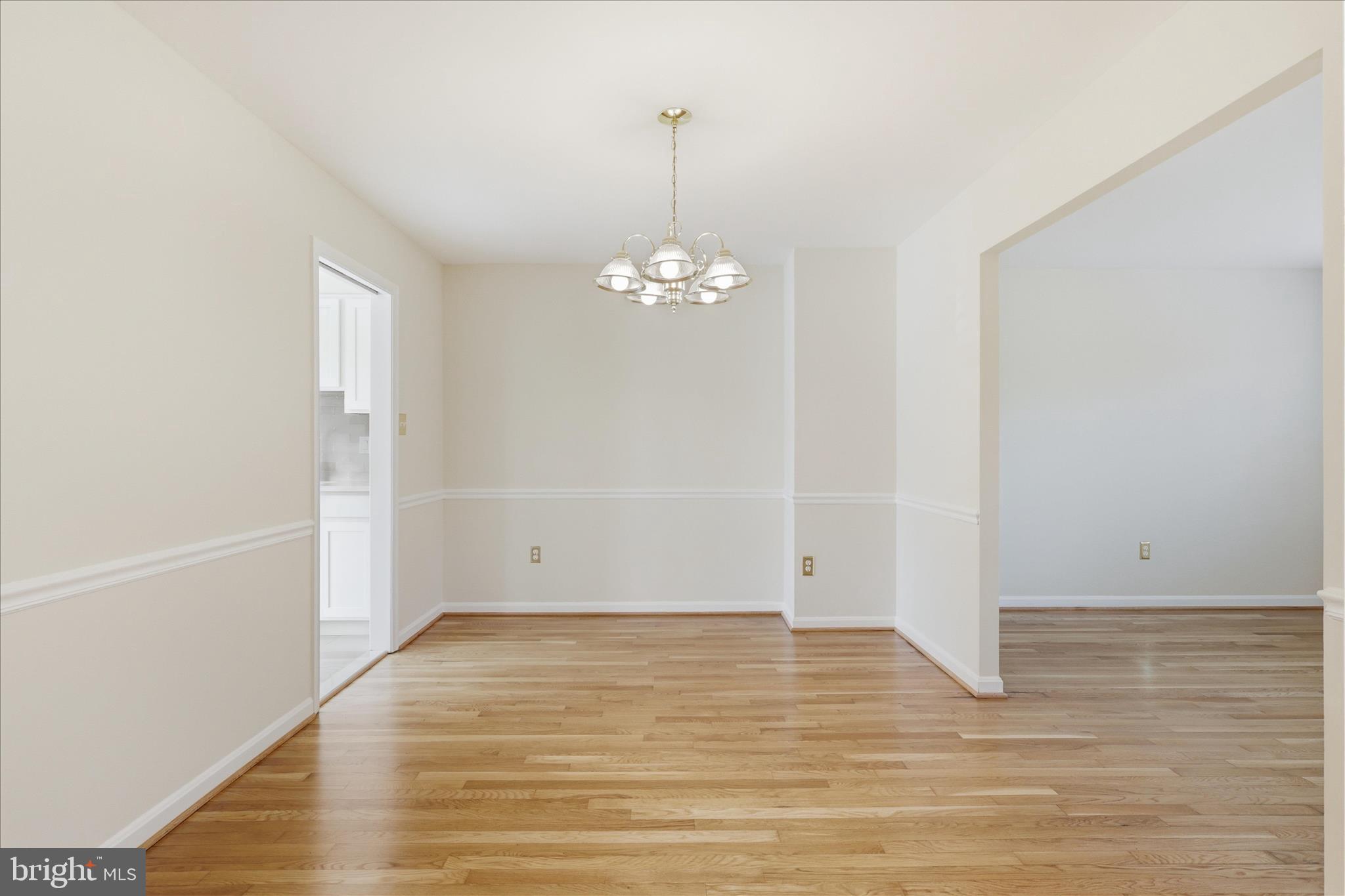 4635 Linmar Court Alexandria, VA 22312 - Photo 9 of 37