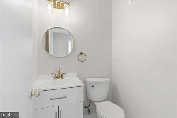 $3,200 | 4635 Linmar Court, Alexandria, VA 22312