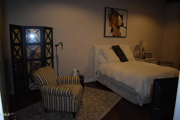 $1,800 | 231 South Chatham Avenue, Unit B, Siler City, NC 27344