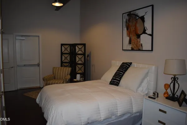 $1,800 | 231 South Chatham Avenue, Unit B, Siler City, NC 27344