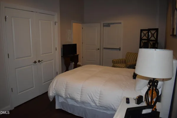 $1,800 | 231 South Chatham Avenue, Unit B, Siler City, NC 27344