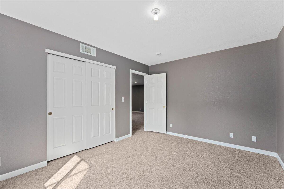 8550 Muletown Road Redding, CA 96001 - Photo 17 of 37 a view of an empty room