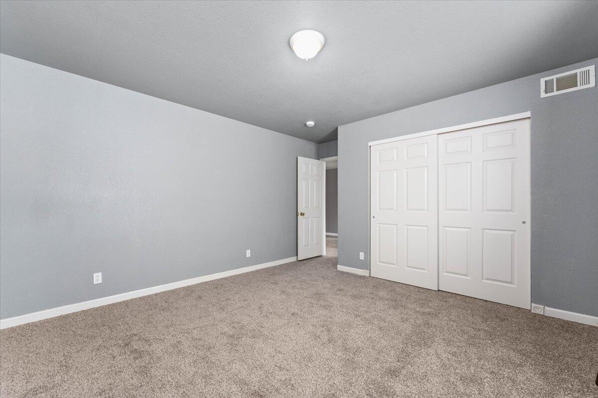 8550 Muletown Road Redding, CA 96001 - Photo 19 of 37 a view of an empty room