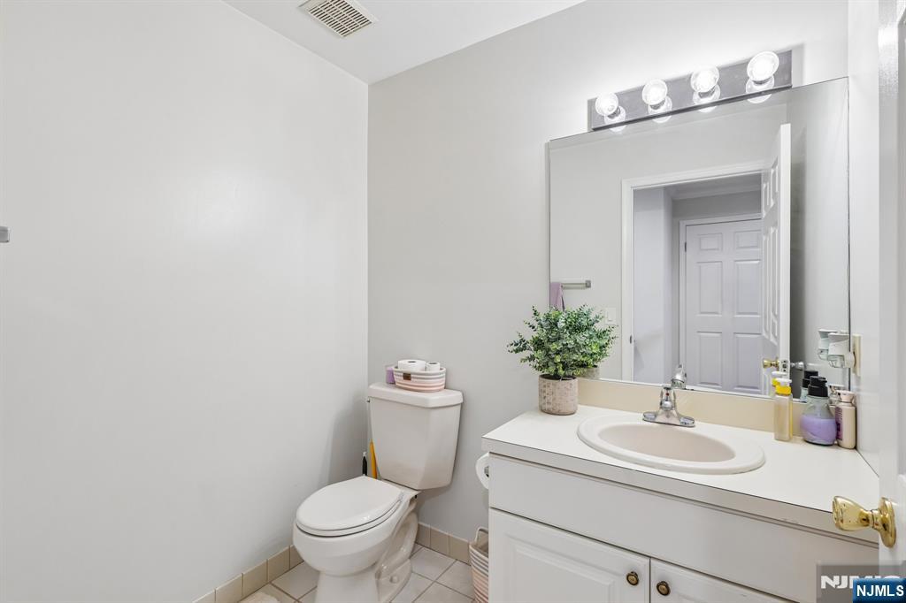 40 Rio Vista Drive Allendale, NJ 07401 - Photo 18 of 33