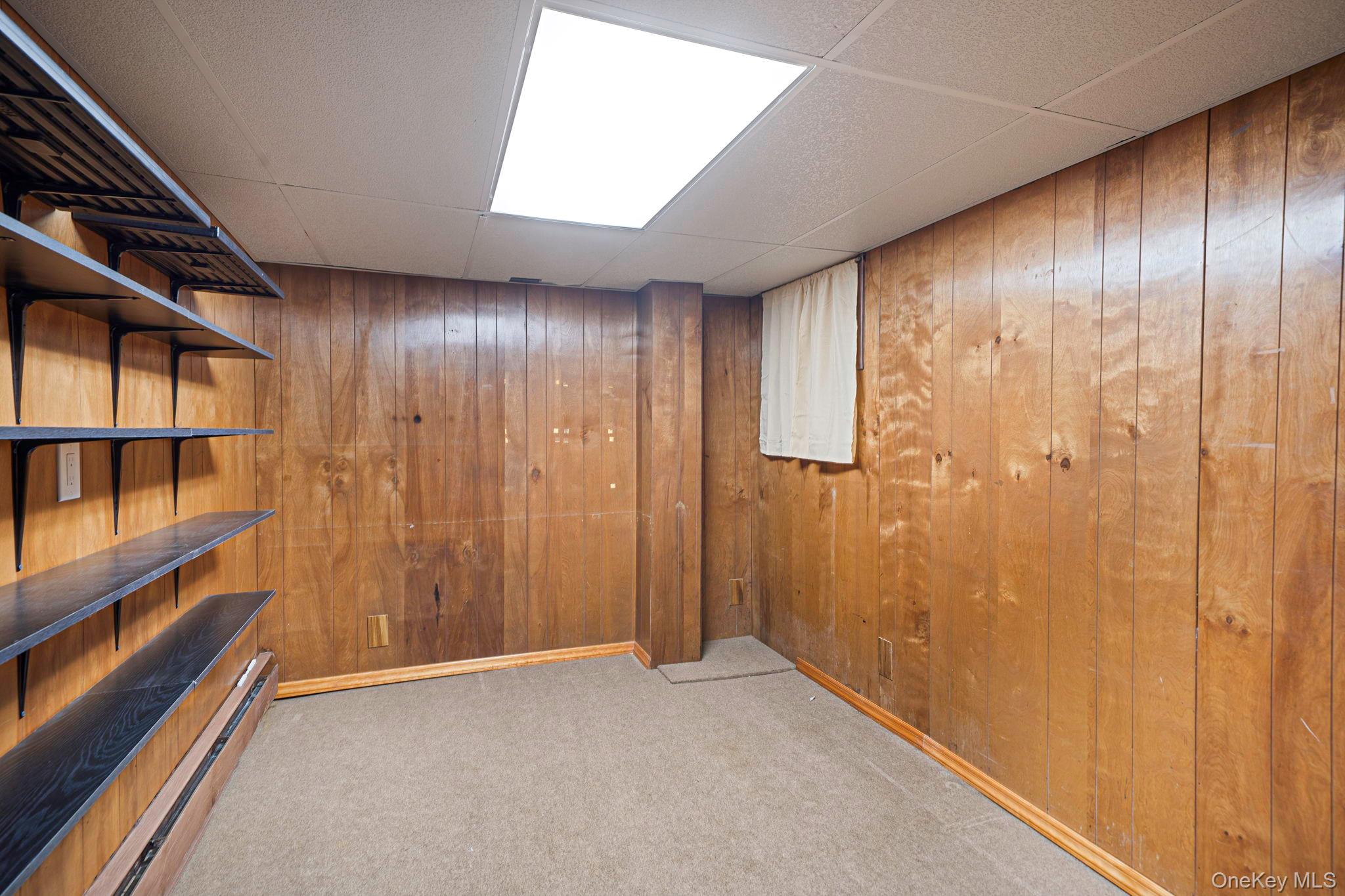 425 Old Country Road Deer Park, NY 11729 - Photo 27 of 34