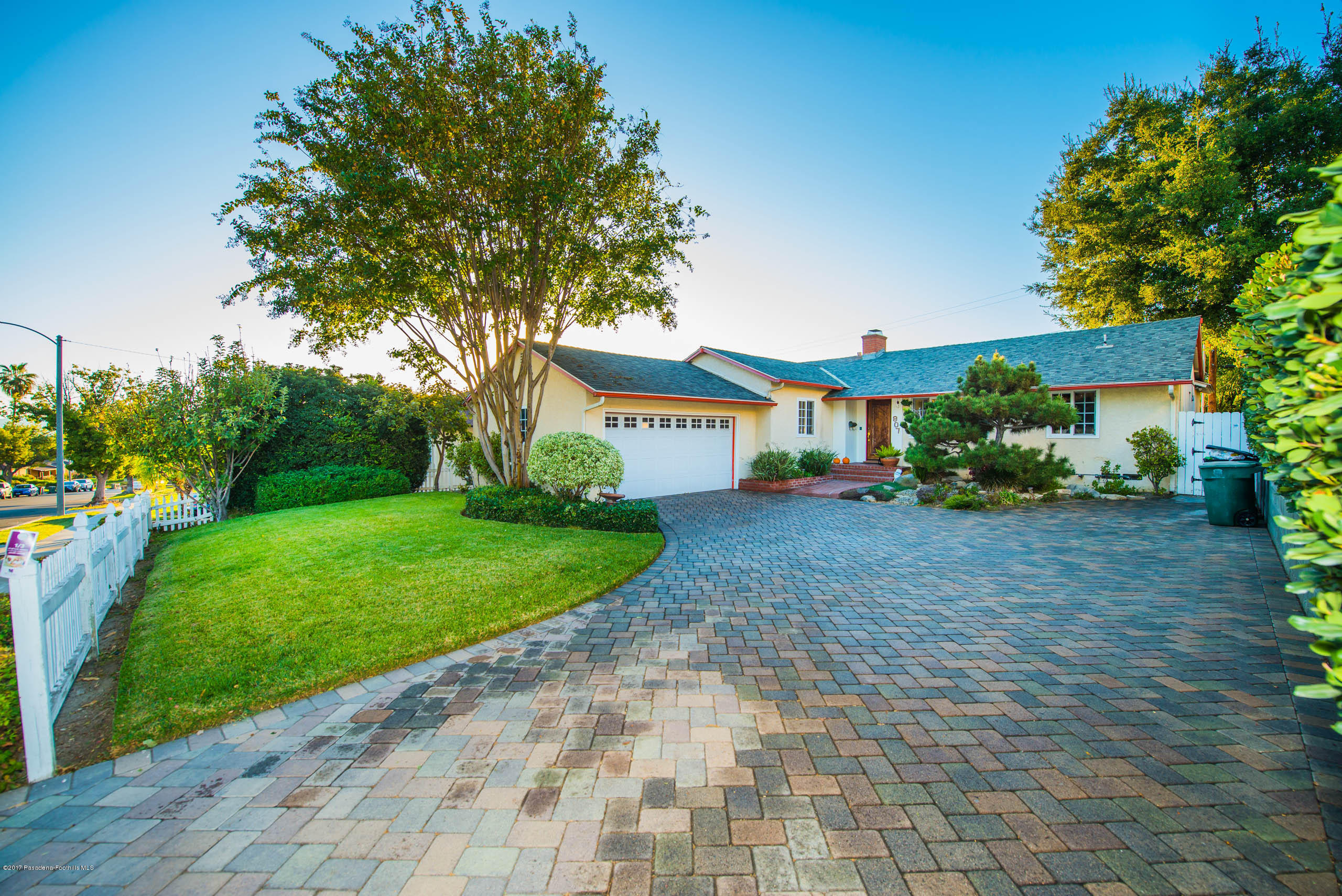 907 Bethany Road Burbank, CA 91504 - Photo 1 of 49 RSU_2565
