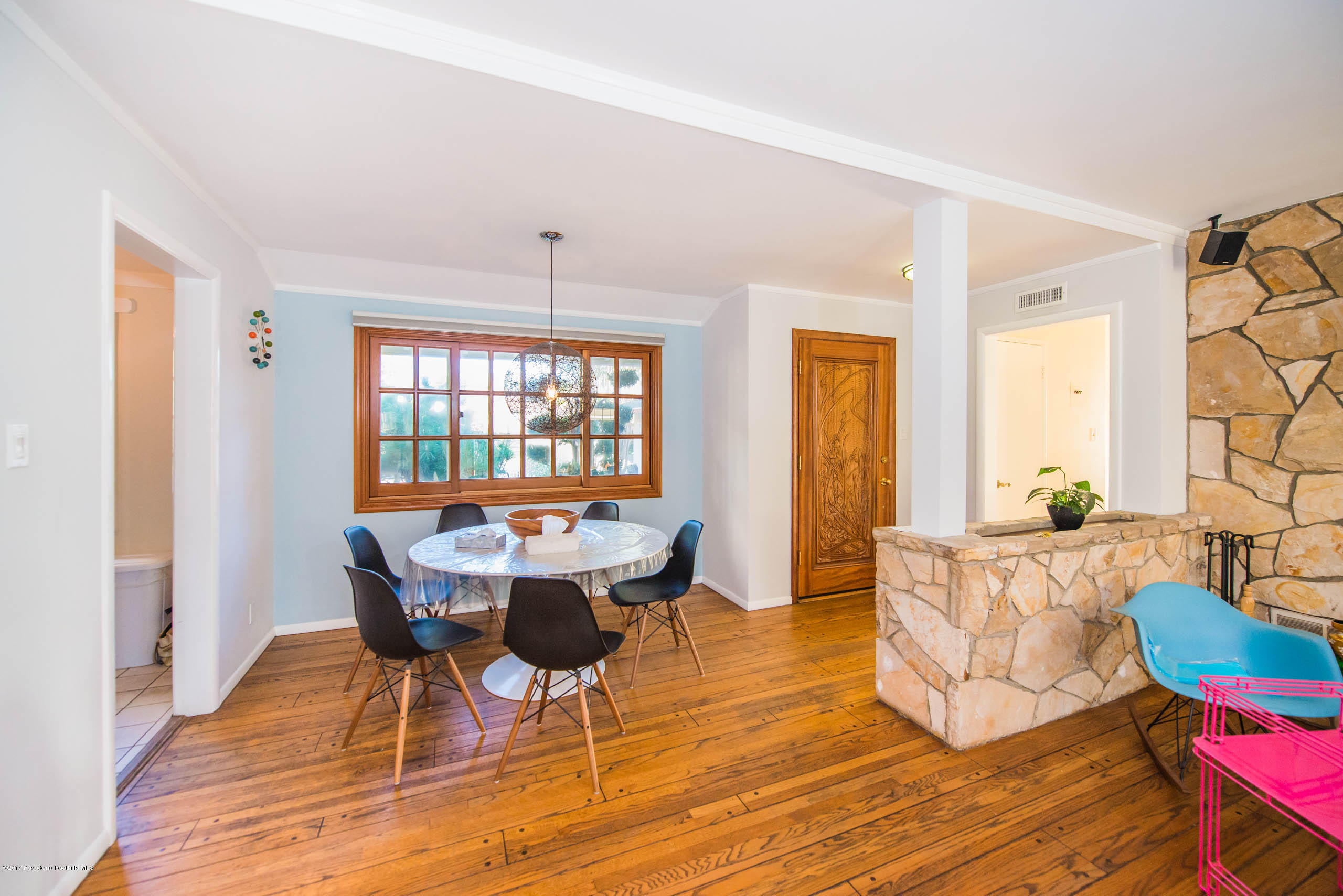 907 Bethany Road Burbank, CA 91504 - Photo 11 of 49 RSU_2518